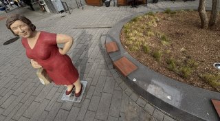 Geköpfte Figur in Delbrücks Innenstadt ist abgebaut