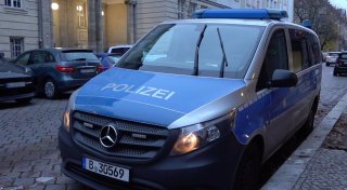 Anschlagsdrohung gegen Berliner Schulen - Eltern in Sorge