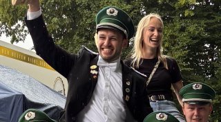 Schützenfest in Bleiwäsche: Neues Königspaar führt die Schützen an