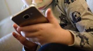 Die meisten Kinder ab zehn Jahren haben ein Smartphone