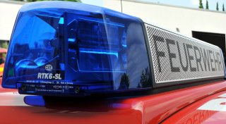 Verlorenes Mobiltelefon hält Feuerwehr und Polizei bei Büren auf Trab