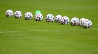 Studie: Kaum Frauen in Spitzenpositionen in 1. und 2. Liga
