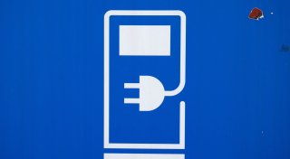 HUK Coburg: Große Mehrheit der Autobesitzer meidet E-Autos