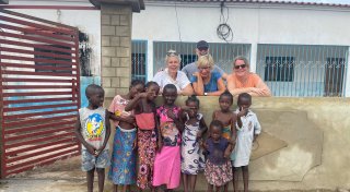 „Massiv unterernährt“: Bielefelder Krankenschwester hilft Kindern in Westafrika