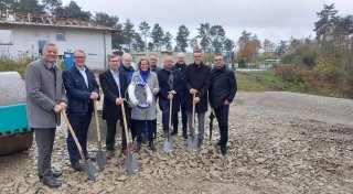 Neubau des Warburger Waldbads jetzt auch offiziell gestartet