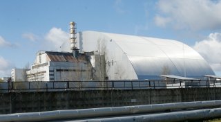 Selenskyj: Russische Drohne hat Tschernobyl-Hülle beschädigt
