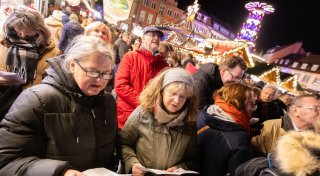 Endspurt beim Paderborner Weihnachtsmarkt: Hunderte kommen zum Weihnachtssingen