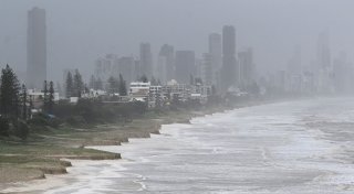 Sturm spült «goldene» Strände in Australien teilweise weg