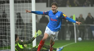 Desaströse Dortmunder verlieren bei Holstein Kiel