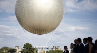 Olympischer Ballon in Paris steigt wieder auf