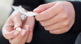 20 Euro Zuzahlung für ein Medikament? Was ein Bielefelder Gesundheitsökonom vorschlägt
