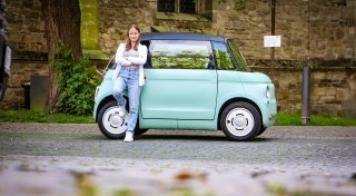Die neue Mobilität der Jugend: Im Mopedauto zur Schule - eine junge Herforderin (17) erzählt