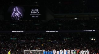 Nach Baldock-Tod: Griechenland überrascht in Wembley