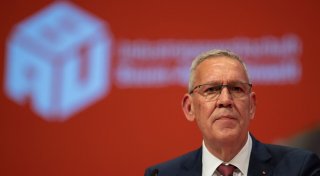 IG-Bau-Chef: Sollten Nachwuchs mit mehr freien Tagen ködern