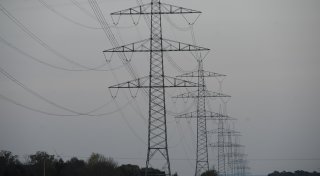 Wegen Neubau von Hochspannungsleitung: A33 bei Paderborn am Sonntag gesperrt