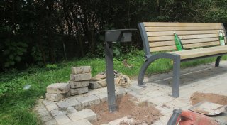 Mülleimer am Martinspark in Spenge kurz nach Eröffnung wieder abgebaut