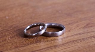 Nur noch die Hälfte aller Erwachsenen ist verheiratet
