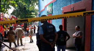 Kurz vor Karneval in Rio de Janeiro: Brand in Kostüm-Fabrik
