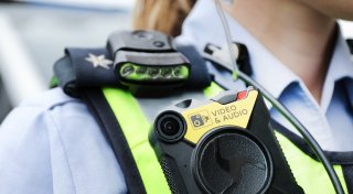 Einschalten oder nicht? Wann Herfords Polizisten auf Bodycams setzen