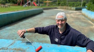 Wapelbad-Team überwältigt von Hunderten Unterstützern bei besonderer Aktion in Gütersloh