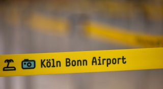 Gepäcksortieranlage an Flughafen Köln/Bonn kaputt - Passagiere verpassen Flieger
