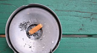 EU diskutiert Rauchverbote im Freien - was bedeutet das?