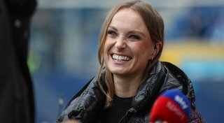Bekannte Sport-Moderatorin handelt skurrilen Weihnachts-„Deal“ mit SC Paderborn aus
