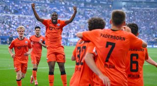 Traum von der Bundesliga lebt: SC Paderborn setzt auf Schalke Ausrufezeichen