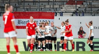 DFB-Frauen stimmen sich mit Torfestival auf EM ein