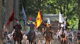 Rasanter Ritt durchs Mittelalter bei Anno 1280