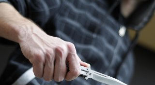 Raubüberfall: Heftiger Gewaltausbruch an Bielefelder Haltestelle