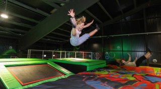 Freizeitspaß in Bielefeld im Test: Austoben im Trampolinpark „Superfly“