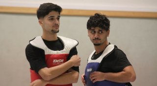Vom Problem- zum Musterschüler: Wie Taekwondo das Leben eines Geflüchteten in Herford verändert hat