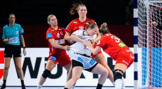 Kein EM-Coup: Handball-Frauen unterliegen Dänemark