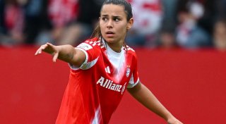 Nationalspielerin Lena Oberdorf wieder am Knie verletzt
