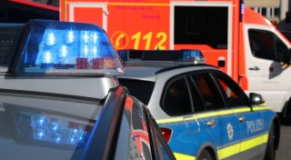 Mann bei Unfall im Kreis Gütersloh schwer verletzt - Transporter fährt einfach weiter