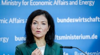 Reiche will Energiewende besser steuern und bezahlbar halten
