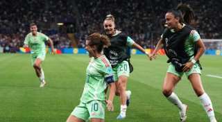 Doppelpackerin Girelli führt Italien ins Halbfinale