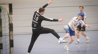 Oberliga: Jöllenbeck bricht ein, Altenhagen-Heepen II verliert Boden