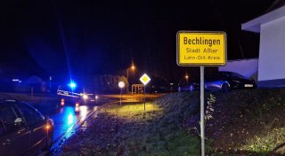 Polizist wird angefahren und schießt: Autofahrer verletzt