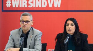 VW-Arbeitnehmer bieten Einsparungen an - Streikdrohung