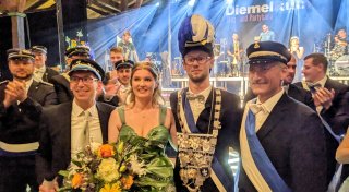 König der Warburger Könige: Der Stadtschützenkönig aus dem Klosterdorf