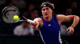 Tennisprofi Zverev in Paris weiter - Struff scheidet aus