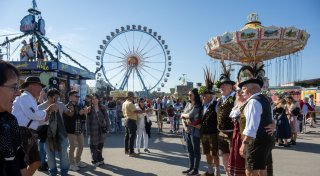 Der Wirte-Einzug ist der erste Höhepunkt der Wiesn