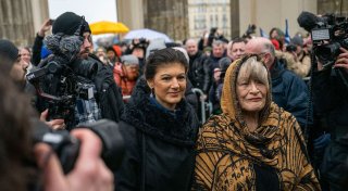 Schwarzer und Wagenknecht mit neuem Friedensappell