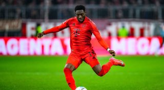 Davies verlängert beim FC Bayern bis 2030