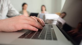 Hohe Teilzeitquote in Deutschland - Debatte um Arbeitszeit