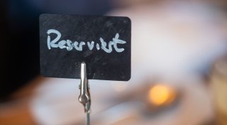 Trotz Reservierung nicht auftauchen? Das kann teuer werden