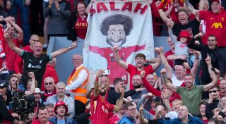 Liverpool nach 5:1 gegen Spurs englischer Fußballmeister