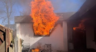 Wochenrückblick: Tödlicher Flugzeugabsturz, ein großer Brand und Flirt-Test im Supermarkt
